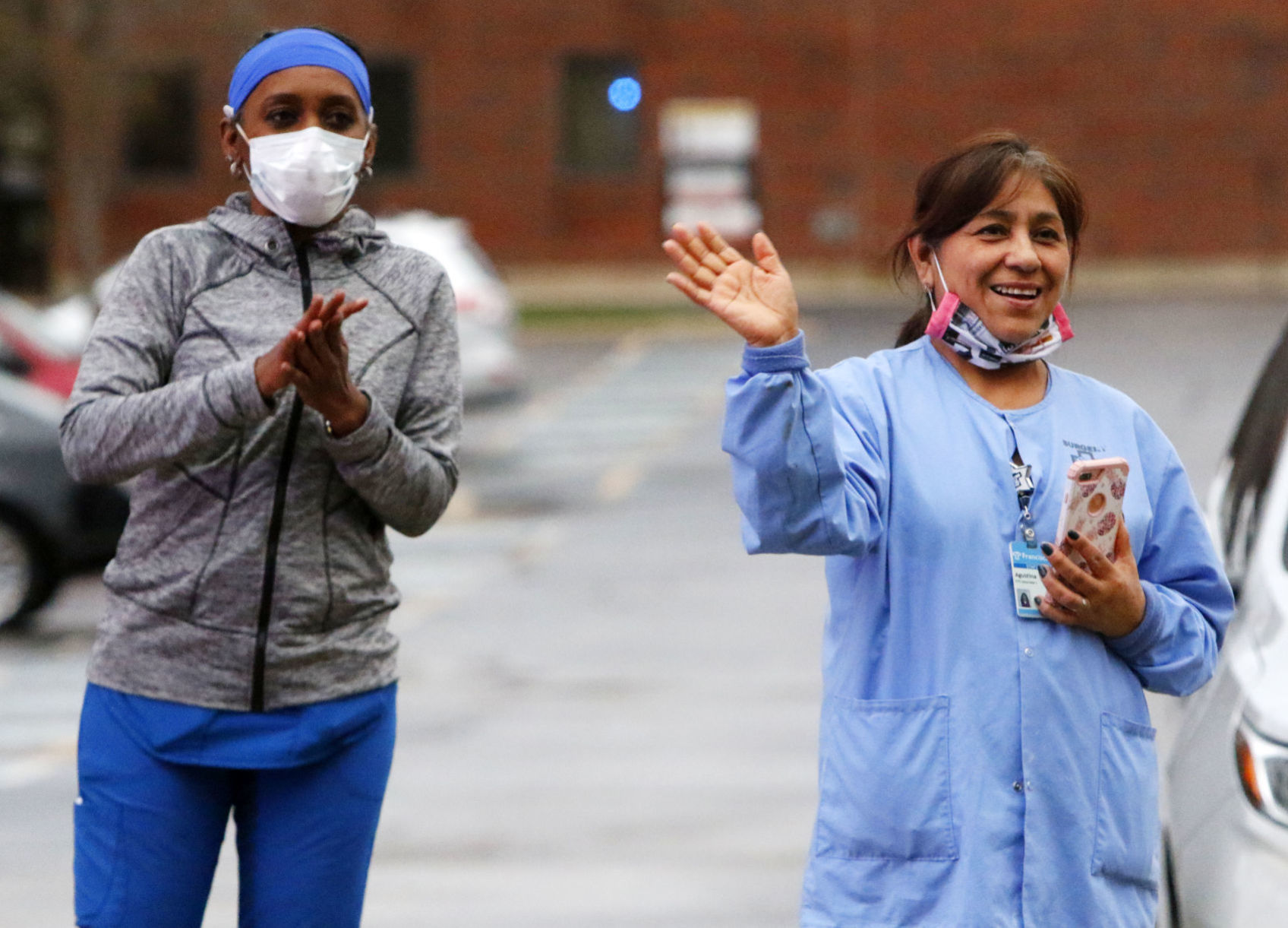 Gallery: First responders recognize Hammond health care workers